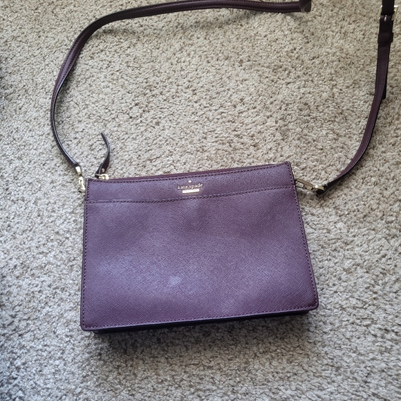 Kate Spade Crossbody in burgundy - Picture 2 of 4